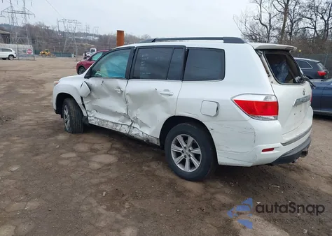 2012 Toyota Highlander Base V6 z USA, uszkodzony, nr VIN 5TDBK3EH3CS155727